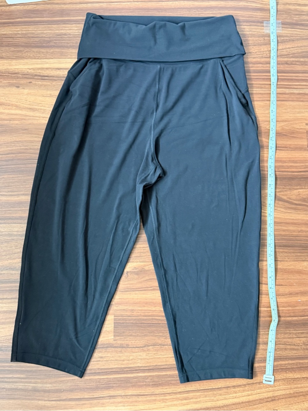 Lululemon Dance Studio Crop Pants – Size 12